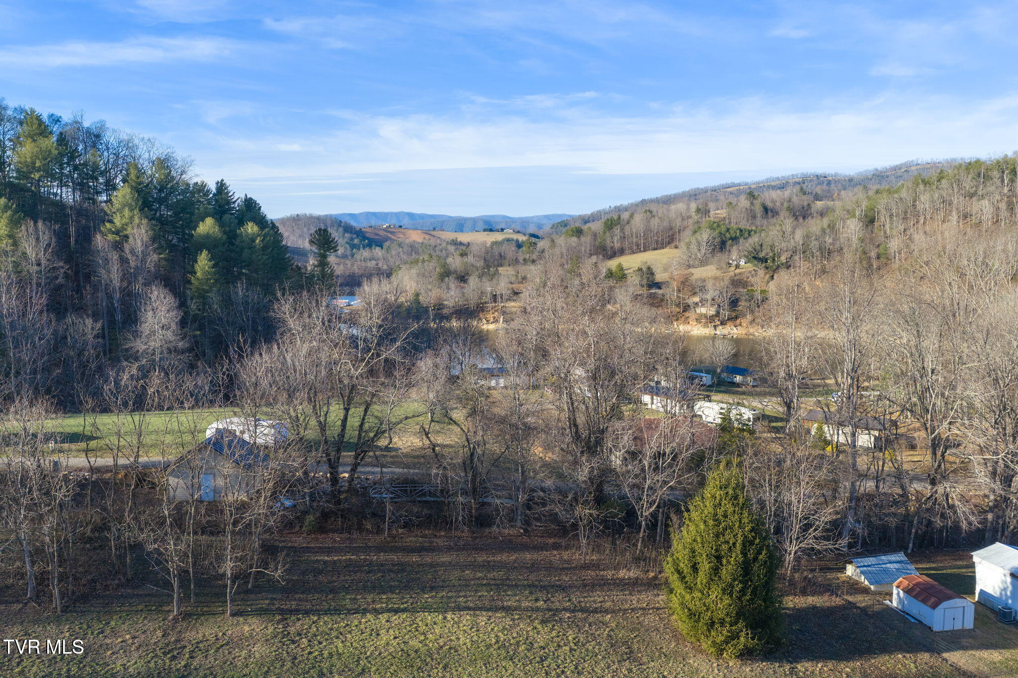 1183 Cowan Town Road Butler, TN 37640 - Photo 13 of 26 13-web-or-mls-DJI_20251213152410_0111_D