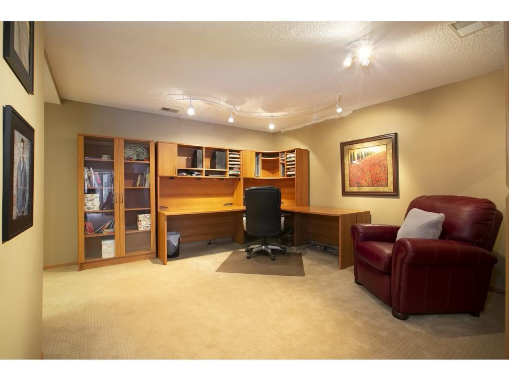8918 Gould Road Eden Prairie, MN 55347 - Photo 21 of 29