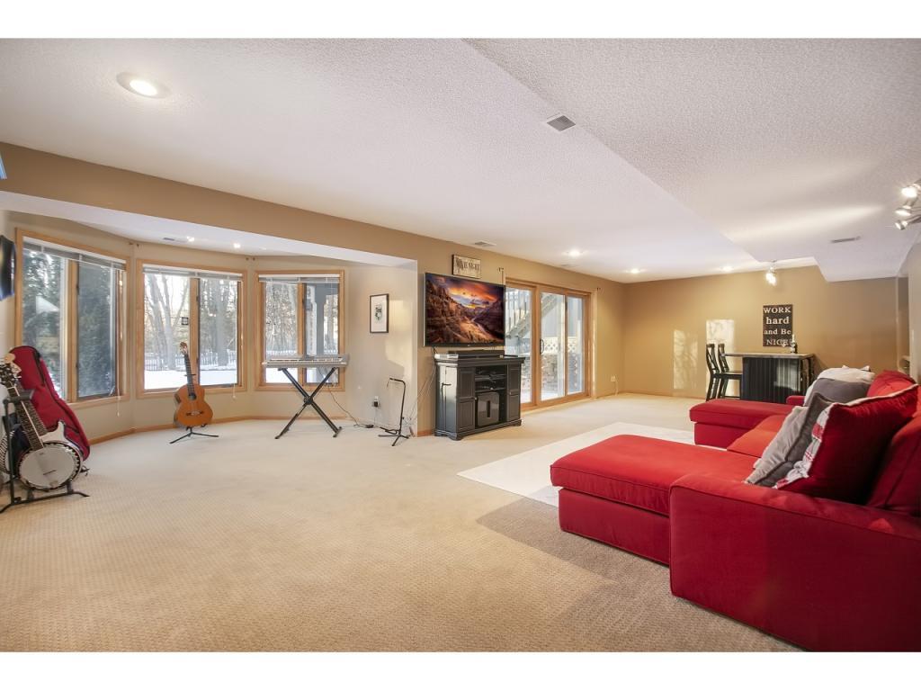 8918 Gould Road Eden Prairie, MN 55347 - Photo 24 of 29