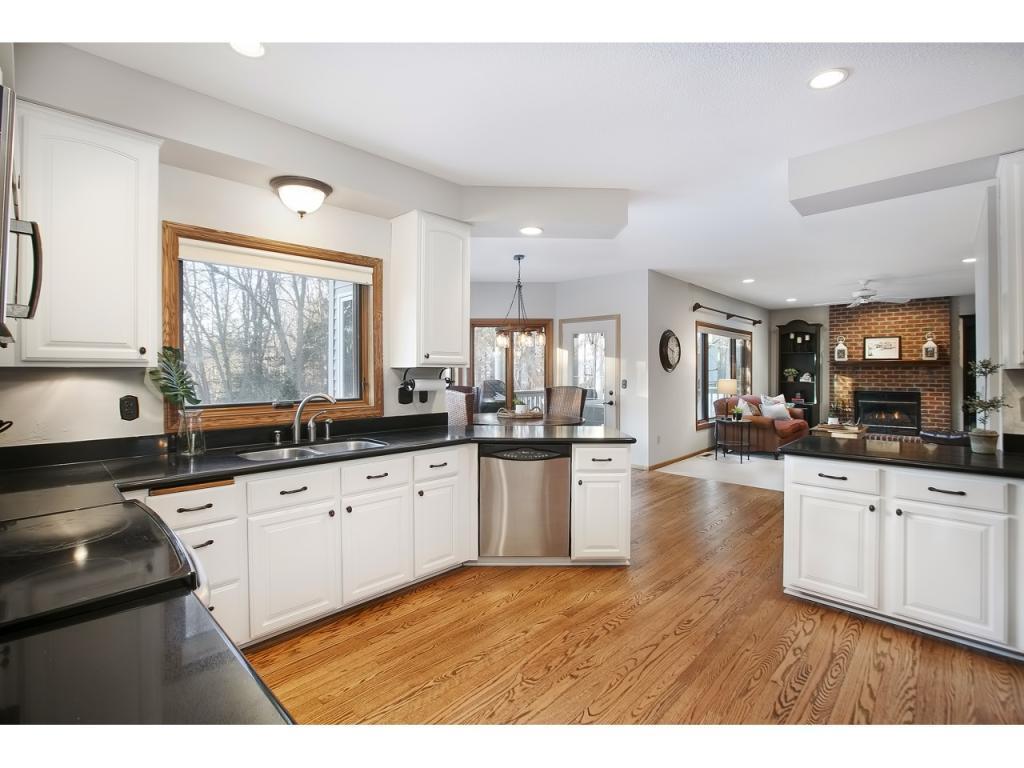8918 Gould Road Eden Prairie, MN 55347 - Photo 6 of 29