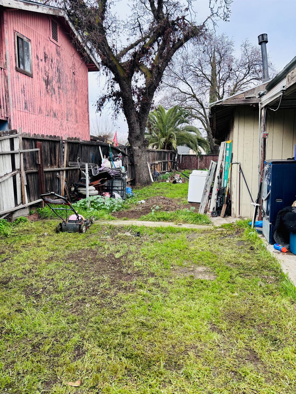 1141 E Street Stockton, CA 95205 - Photo 11 of 13 a view of outdoor space with garden