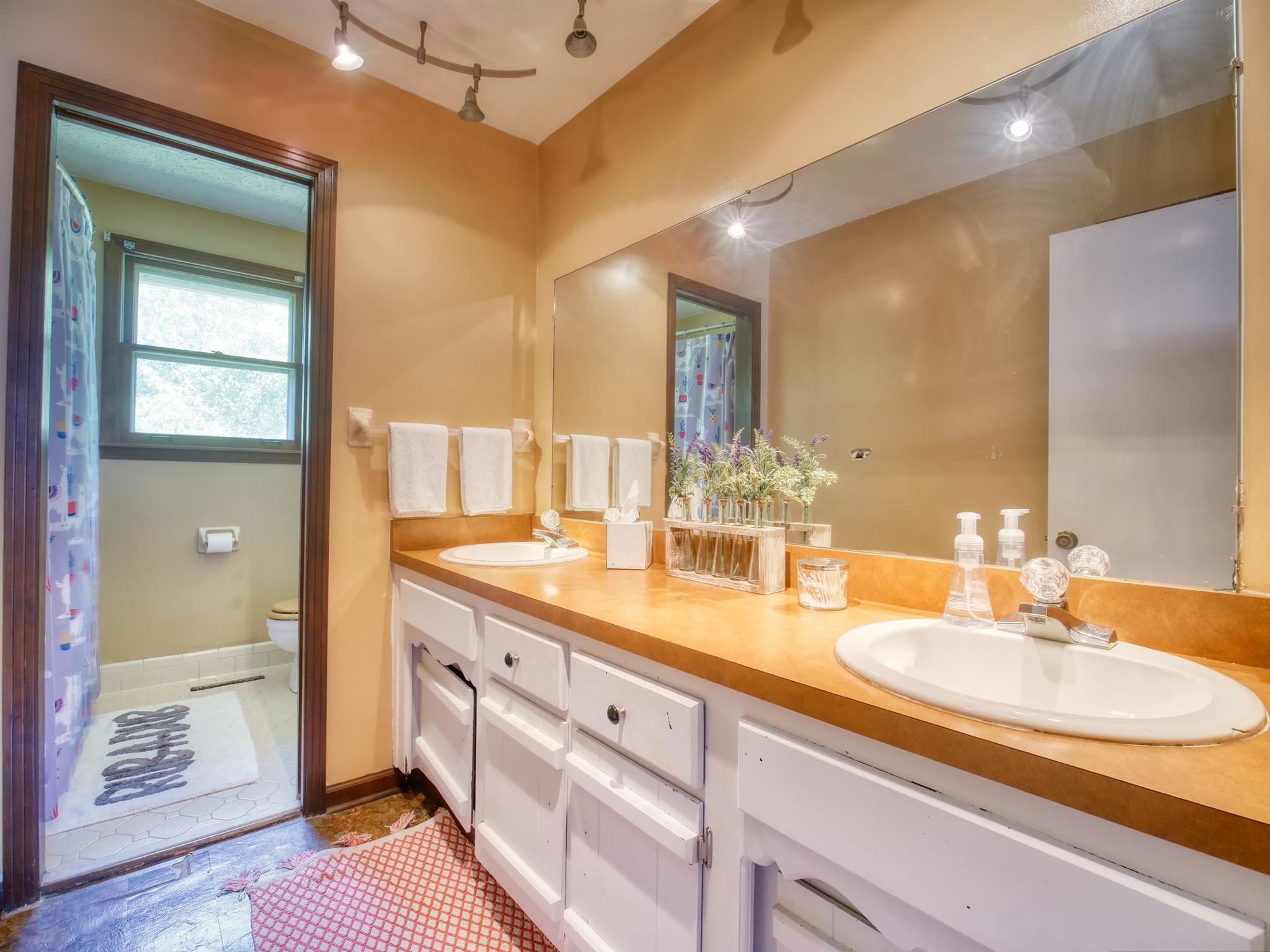 745 East Campbell Road Madison, TN 37115 - Photo 11 of 19 Gallery Image 11