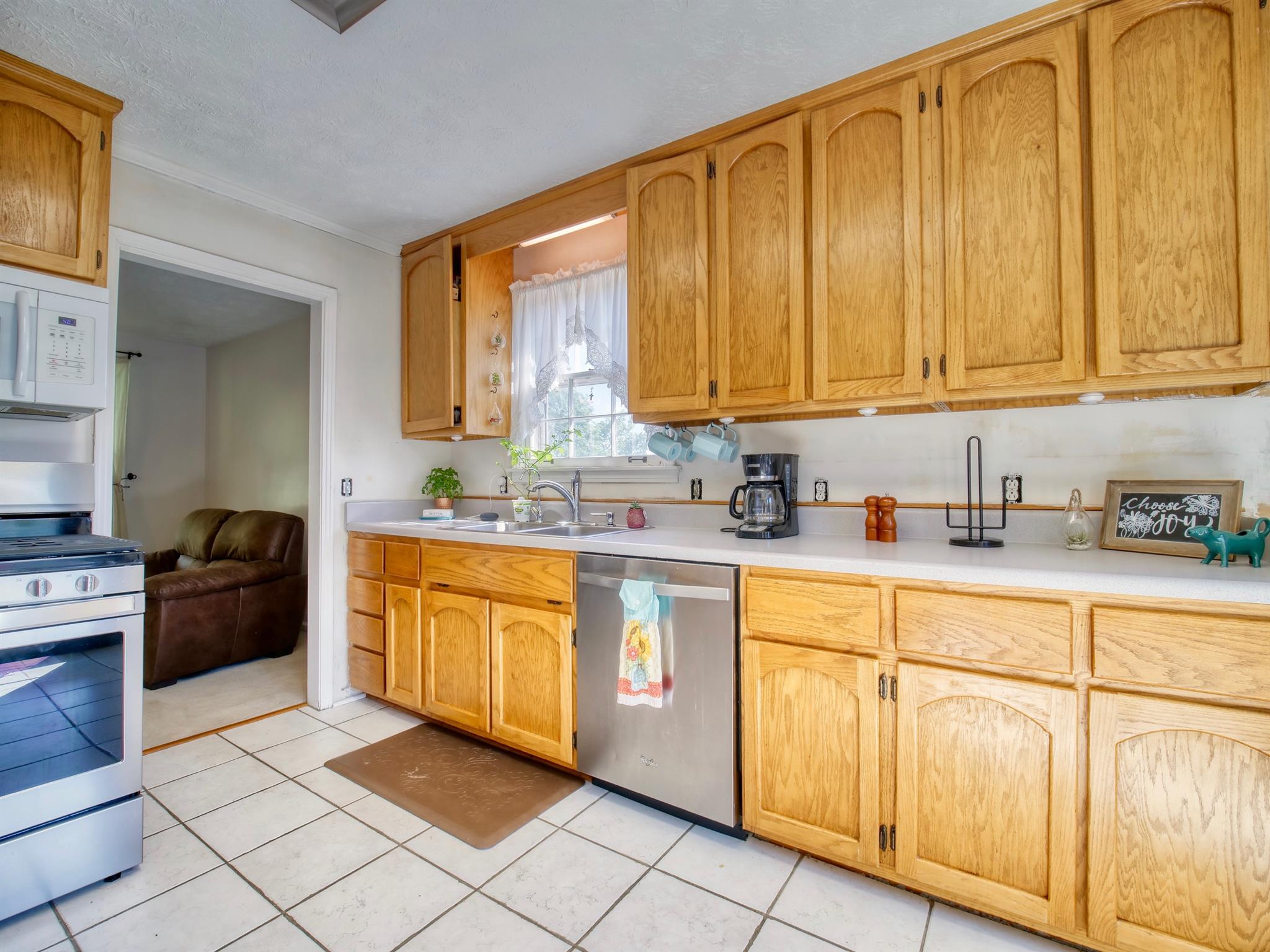 745 East Campbell Road Madison, TN 37115 - Photo 6 of 19 Gallery Image 6