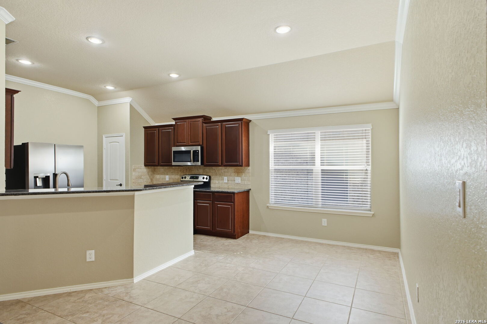 205 Rawhide Way Cibolo, TX 78108 - Photo 9 of 31