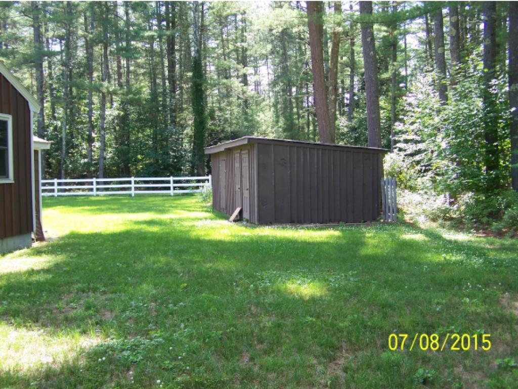 26 Fort Hill Road Nottingham, NH 03290 - Photo 3 of 14