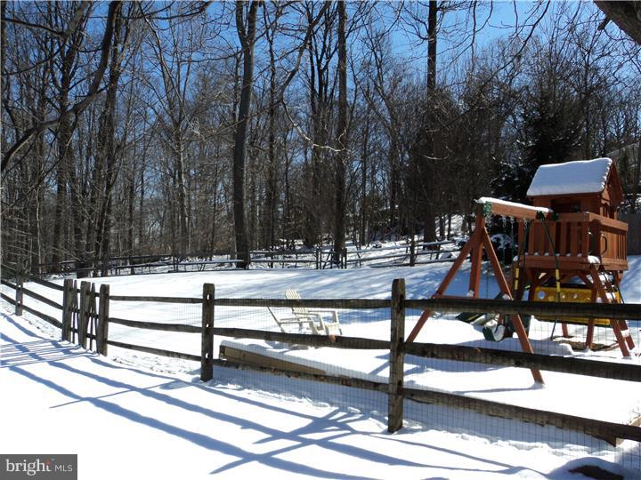 2355 Edge Hill Road Huntingdon Valley, PA 19006 - Photo 2 of 25 Gallery Image 2