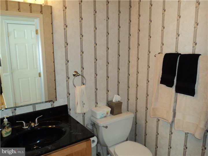 2355 Edge Hill Road Huntingdon Valley, PA 19006 - Photo 24 of 25 Gallery Image 24