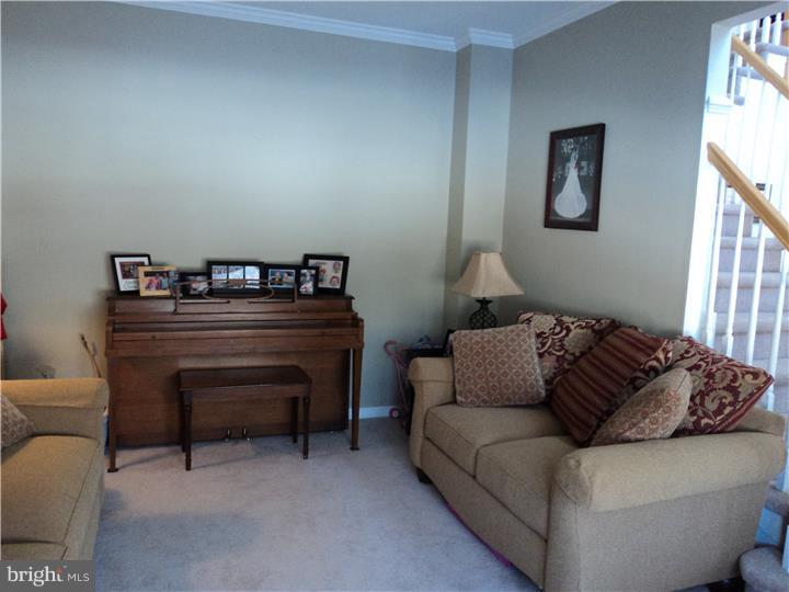 2355 Edge Hill Road Huntingdon Valley, PA 19006 - Photo 6 of 25 Gallery Image 6
