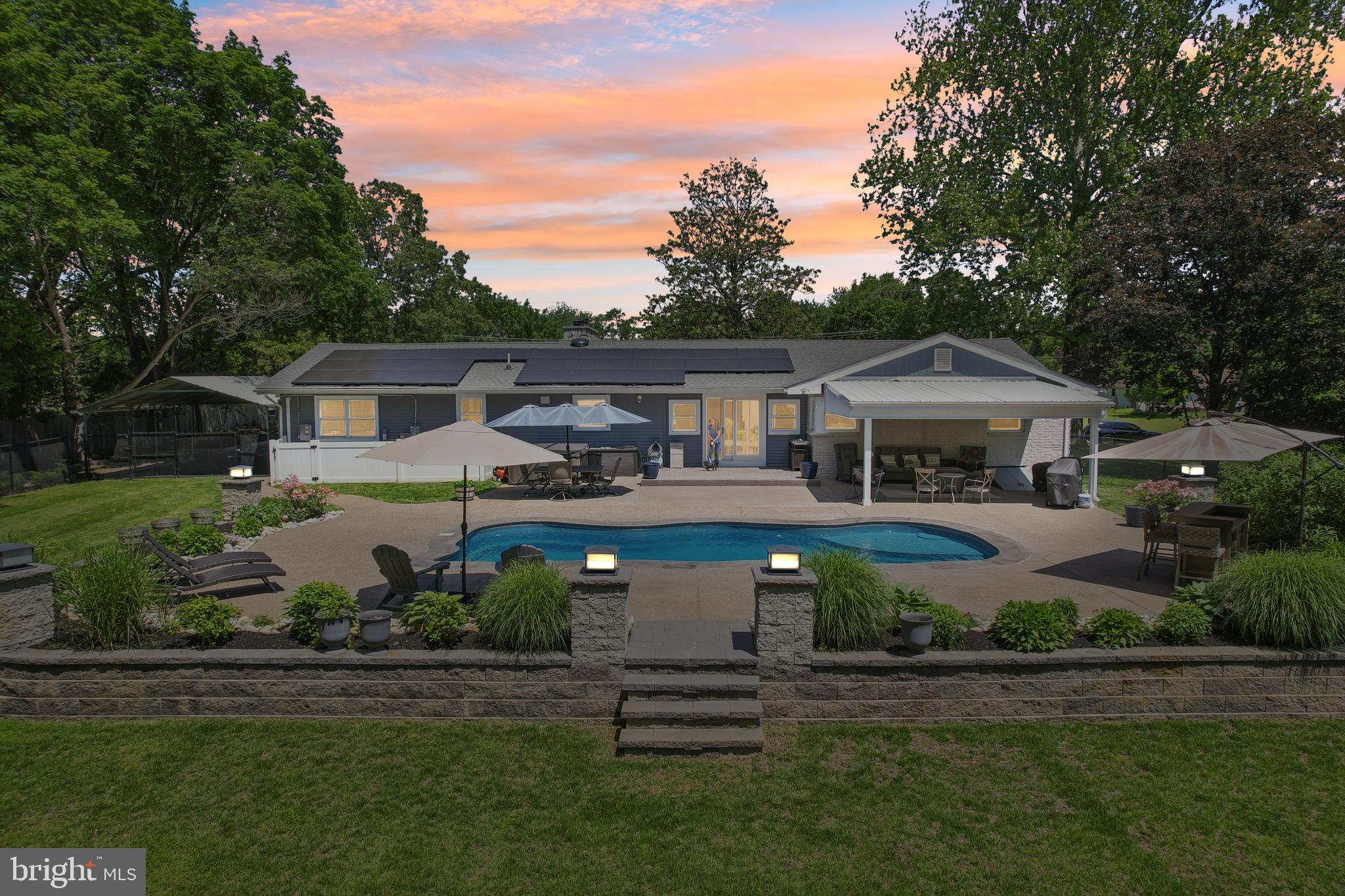 130 Silver Lake Road Bridgeton, NJ 08302 - Photo 2 of 66 a front view of house with a garden