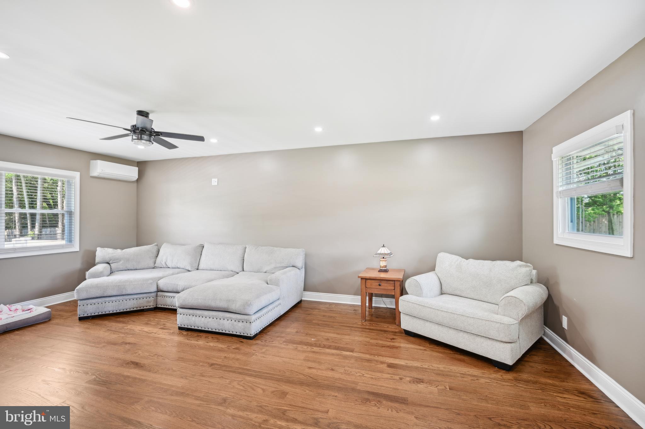 130 Silver Lake Road Bridgeton, NJ 08302 - Photo 24 of 66 a living room with furniture and a large window