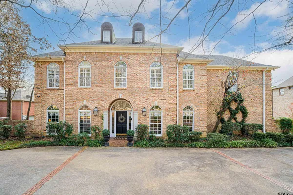 $889,000 | 1206 Secluded Lane, Longview, TX 75604