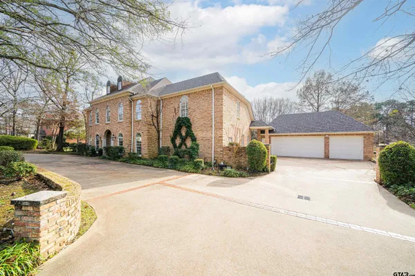 $889,000 | 1206 Secluded Lane, Longview, TX 75604