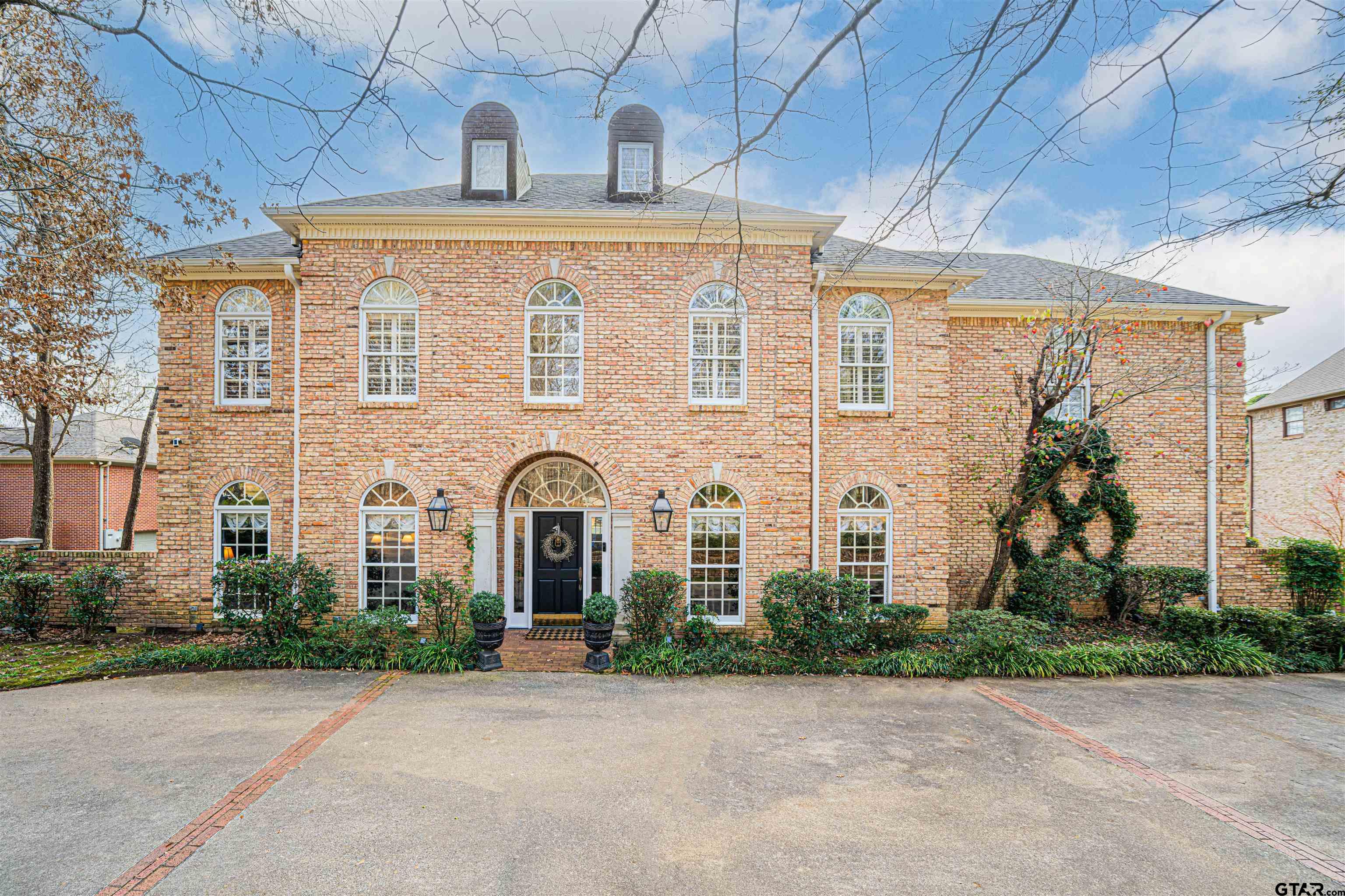 1206 Secluded Lane Longview, TX 75604 - Photo 4 of 39