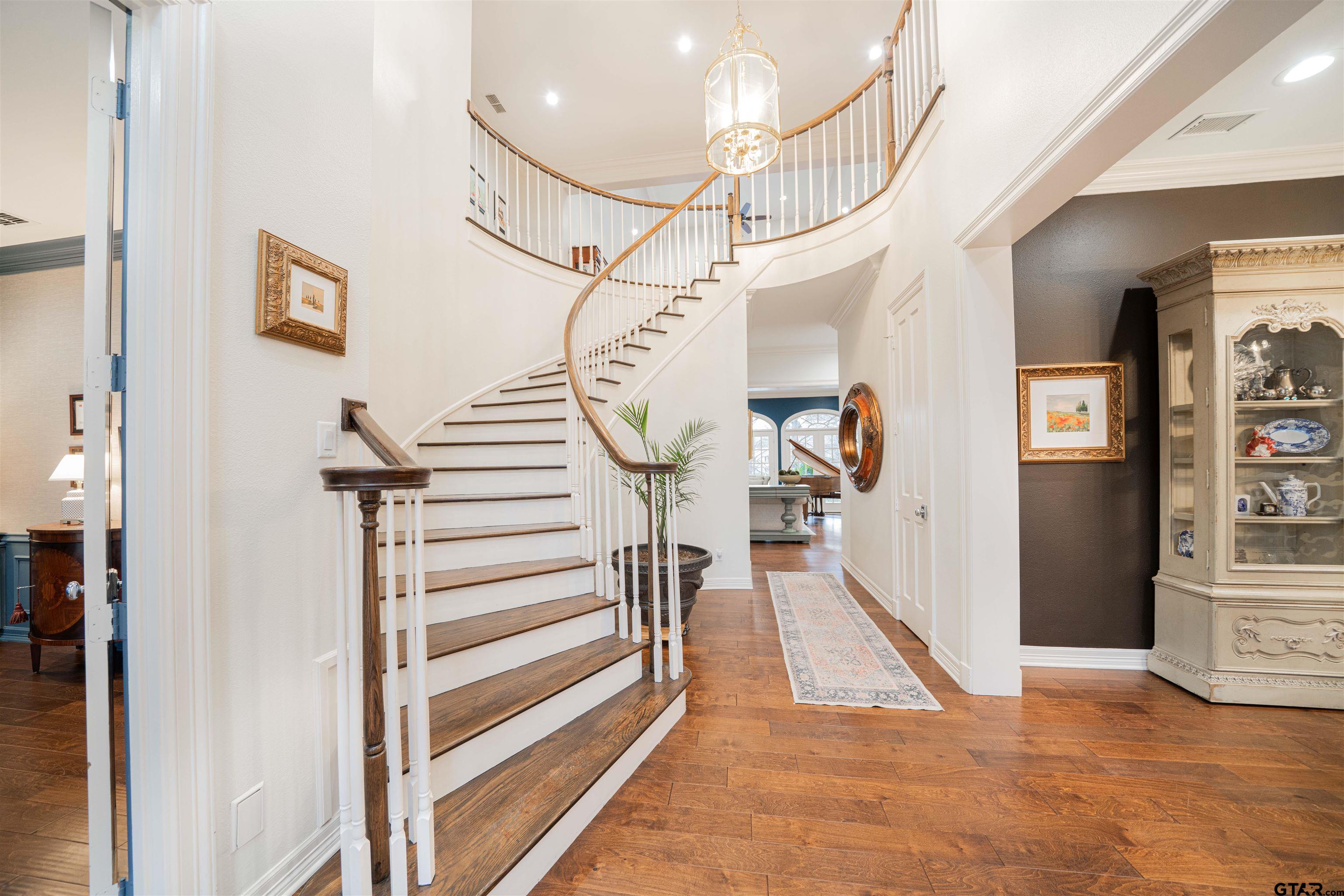 1206 Secluded Lane Longview, TX 75604 - Photo 6 of 39