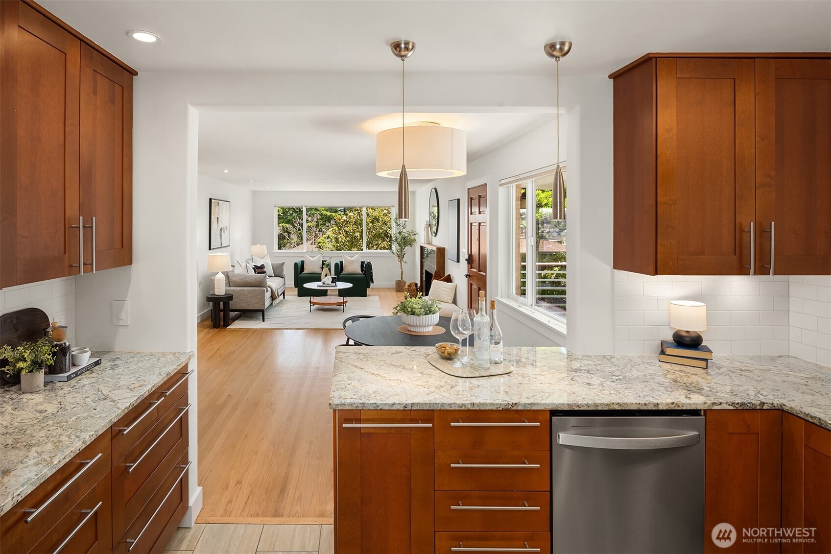 2600 West Howe Street Seattle, WA 98199 - Photo 14 of 40