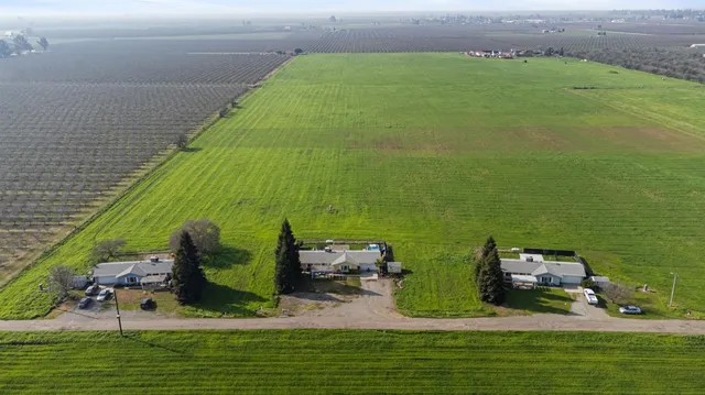 $1,195,000 | 4449 South Clausen Road, Le Grand, CA 95333