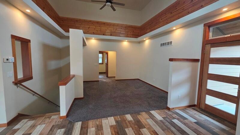 576 Trail Ridge Lane Plymouth, WI 53073 - Photo 4 of 46 Living Room