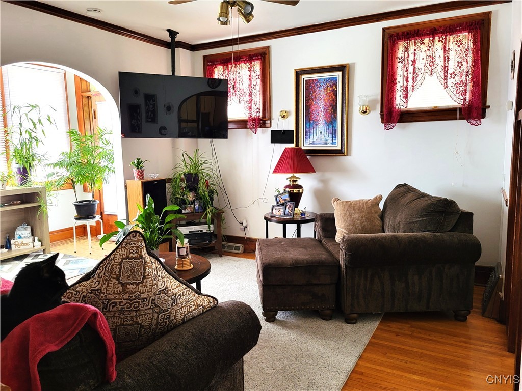 616 Teall Avenue Syracuse, NY 13206 - Photo 5 of 37 is full of natural light