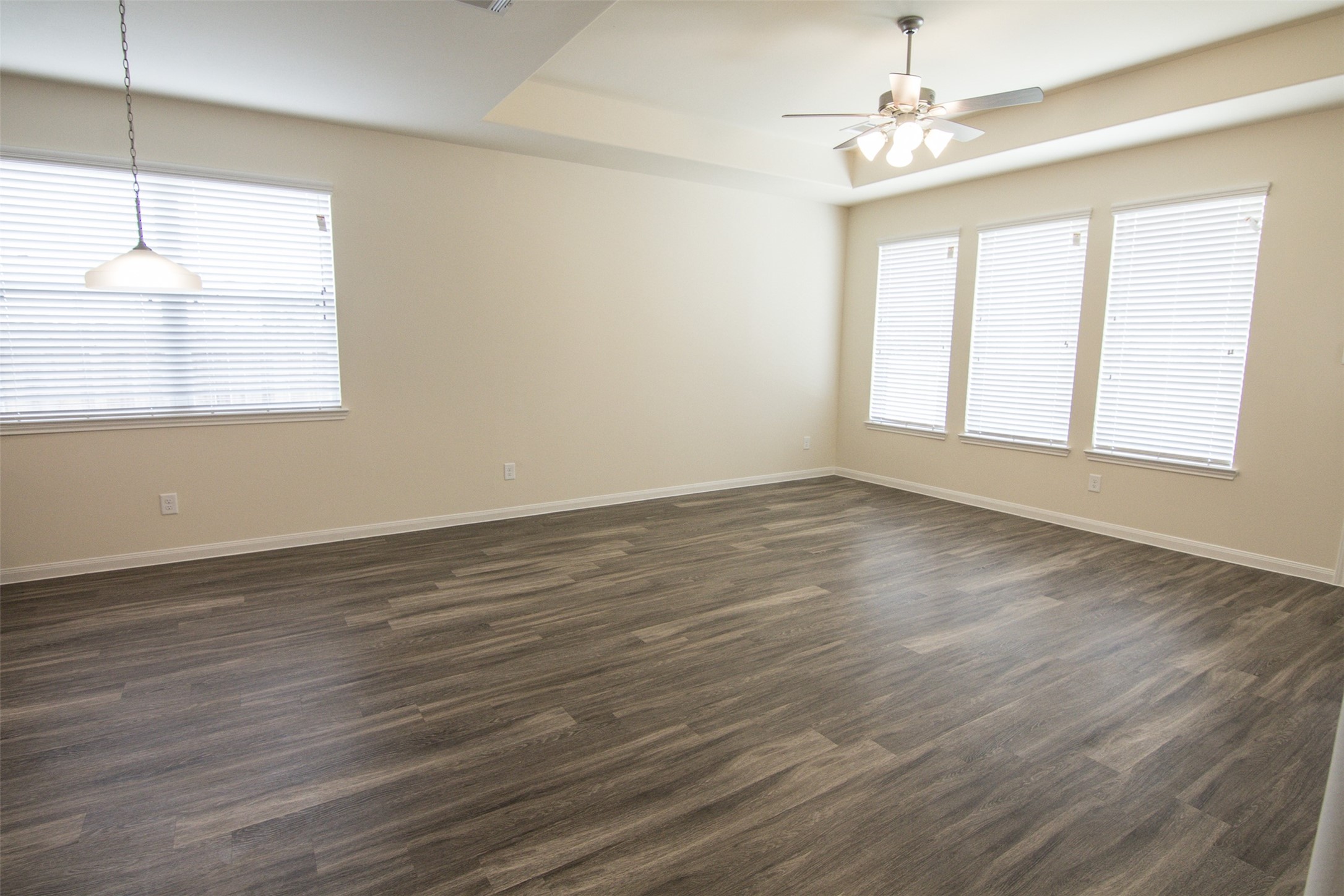 29614 Clover Shore Drive Spring, TX 77386 - Photo 8 of 15 Photos may be representative of the floor plan and not the exact home. Finishes, layout, and features of the actual property for lease may vary.