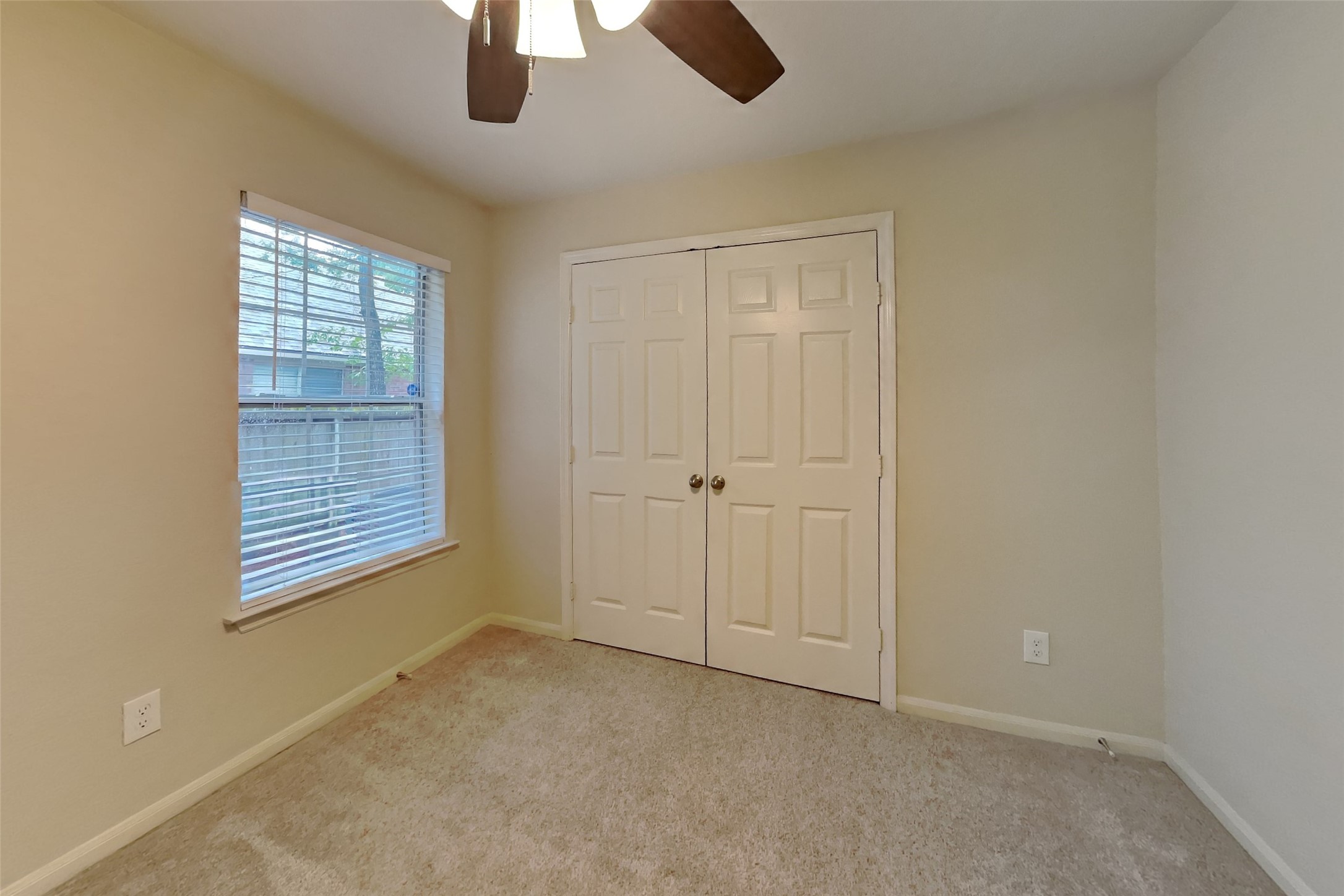 175 Merryweather Place Conroe, TX 77384 - Photo 11 of 17