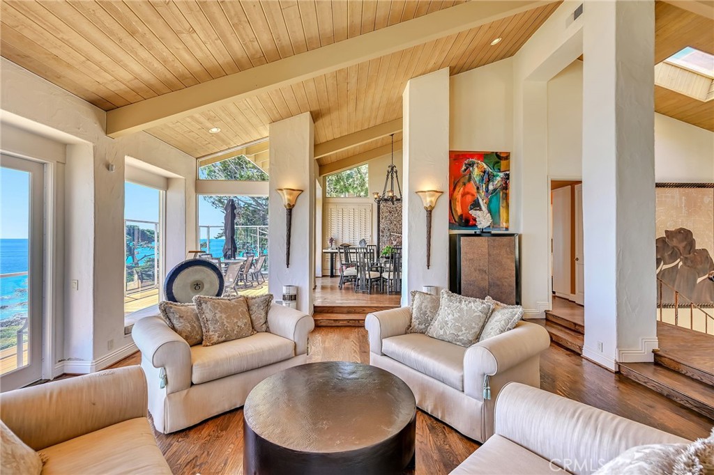 31532 Victoria Point Road Malibu, CA 90265 - Photo 9 of 44