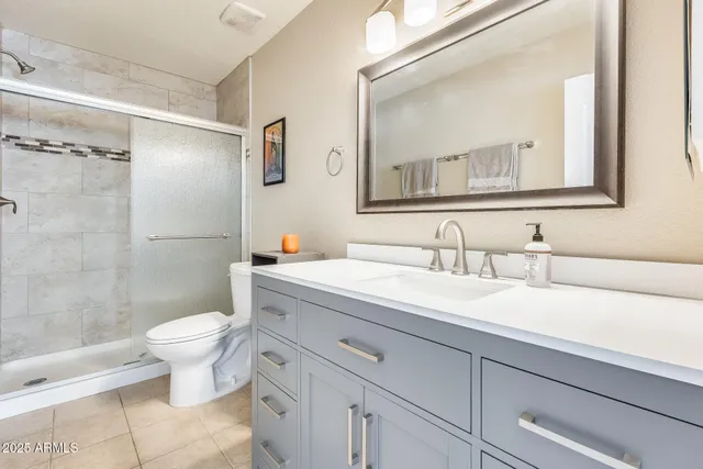 $472,999 | 24009 North 39th Lane, Glendale, AZ 85310