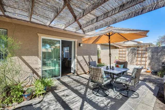 $472,999 | 24009 North 39th Lane, Glendale, AZ 85310