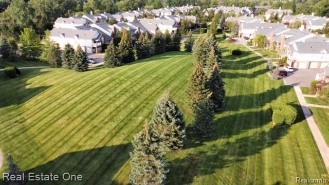 5353 Brookemonte Circle Rochester, MI 48306 - Photo 28 of 32 aerial of commons in front of condo IMG_7286.JPG