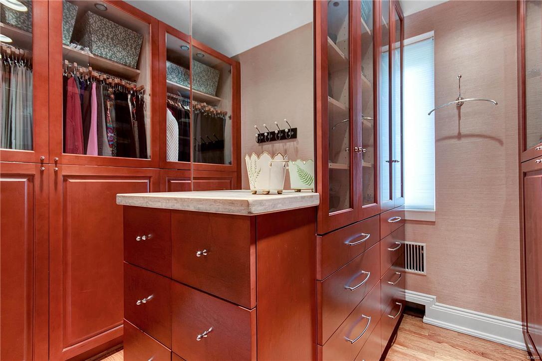 3 Dromara Road Ladue, MO 63124 - Photo 30 of 55