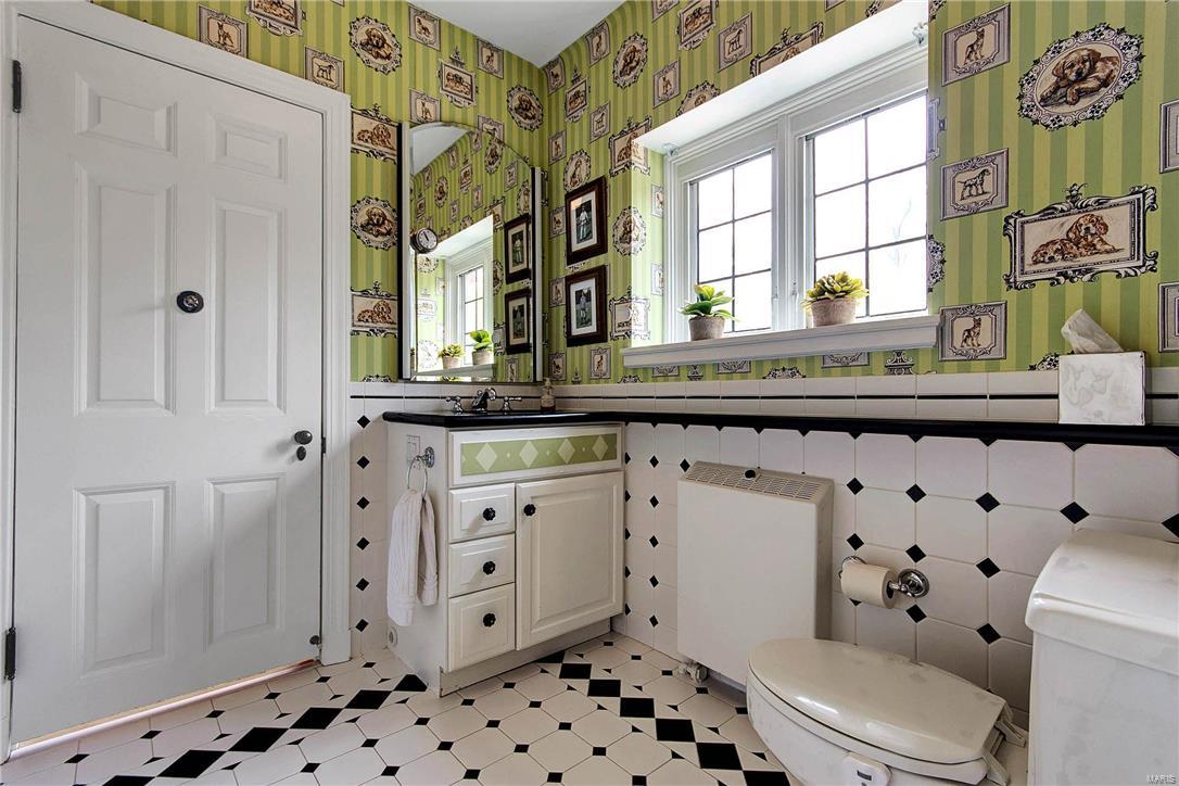 3 Dromara Road Ladue, MO 63124 - Photo 33 of 55