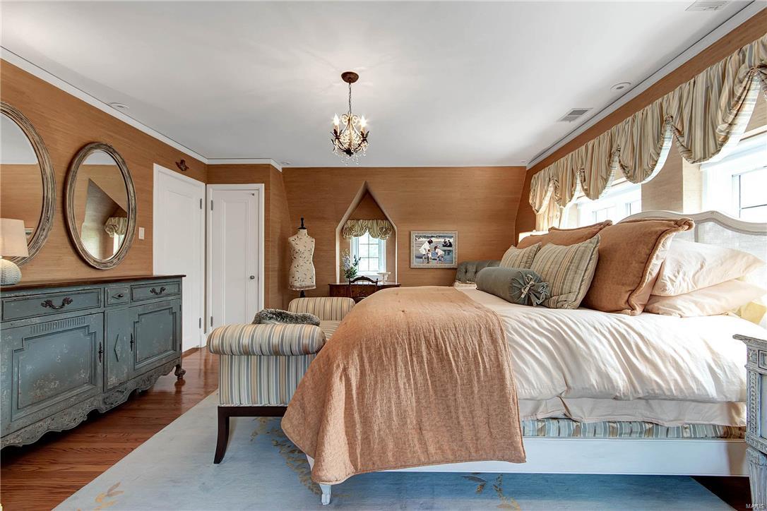 3 Dromara Road Ladue, MO 63124 - Photo 36 of 55