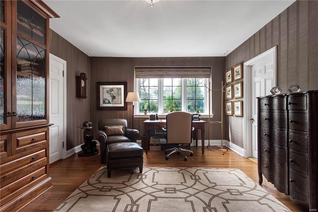 3 Dromara Road Ladue, MO 63124 - Photo 39 of 55