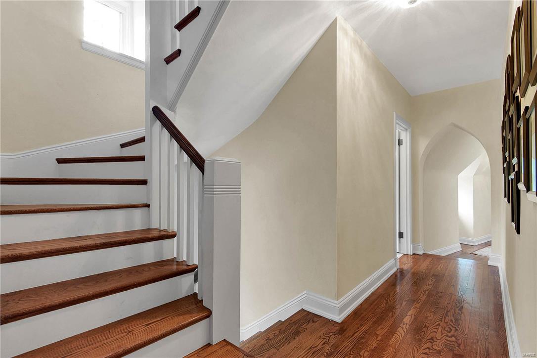 3 Dromara Road Ladue, MO 63124 - Photo 40 of 55