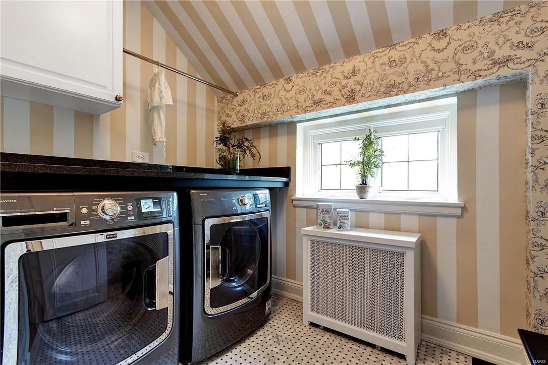 3 Dromara Road Ladue, MO 63124 - Photo 42 of 55