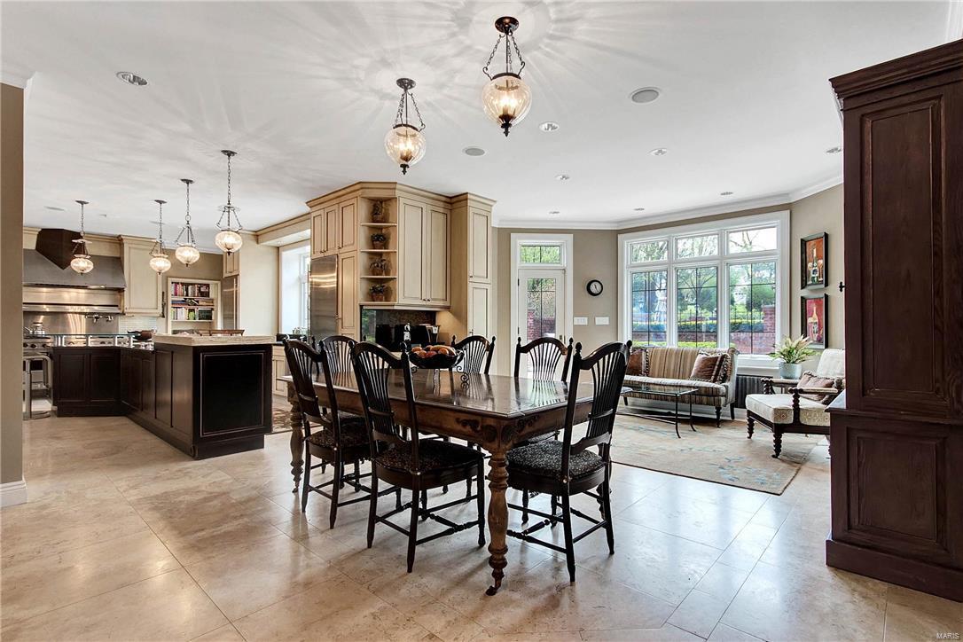 3 Dromara Road Ladue, MO 63124 - Photo 7 of 55