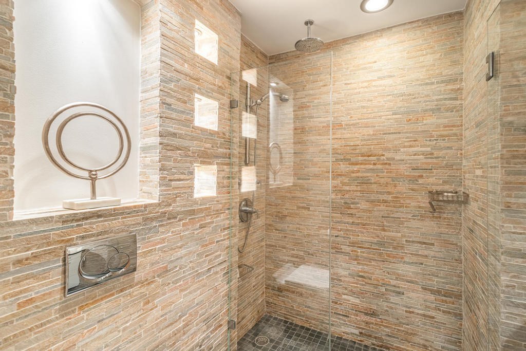 33 Sleeper Street, Unit 102 Boston, MA 02210 - Photo 18 of 26