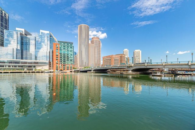 $620,000 | 33 Sleeper Street, Unit 102, Boston, MA 02210
