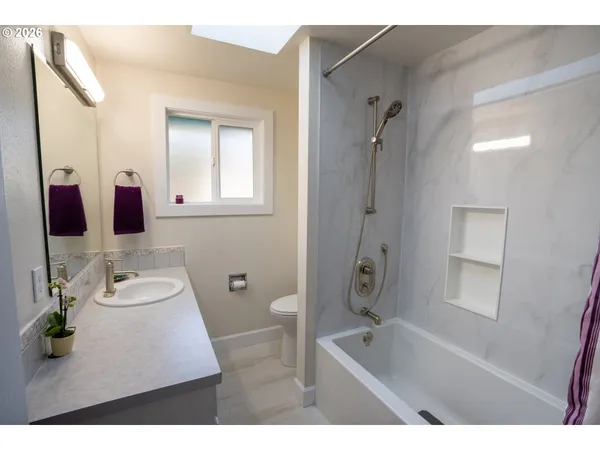 $399,000 | 1873 Alderwood Street, Eugene, OR 97404