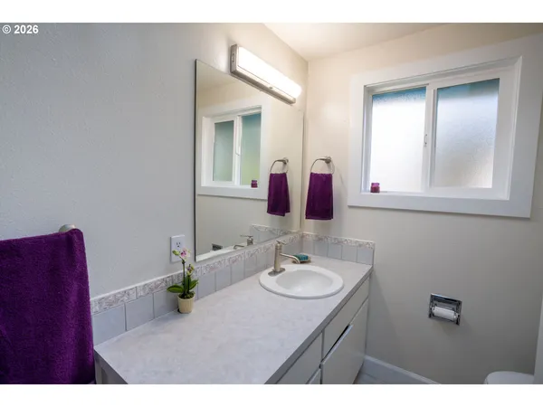 $399,000 | 1873 Alderwood Street, Eugene, OR 97404