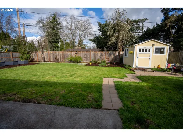 $399,000 | 1873 Alderwood Street, Eugene, OR 97404