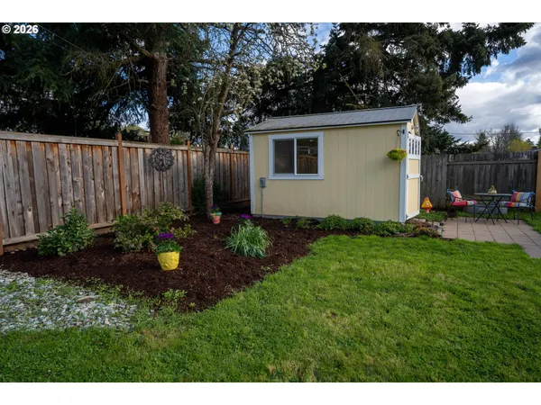 $399,000 | 1873 Alderwood Street, Eugene, OR 97404