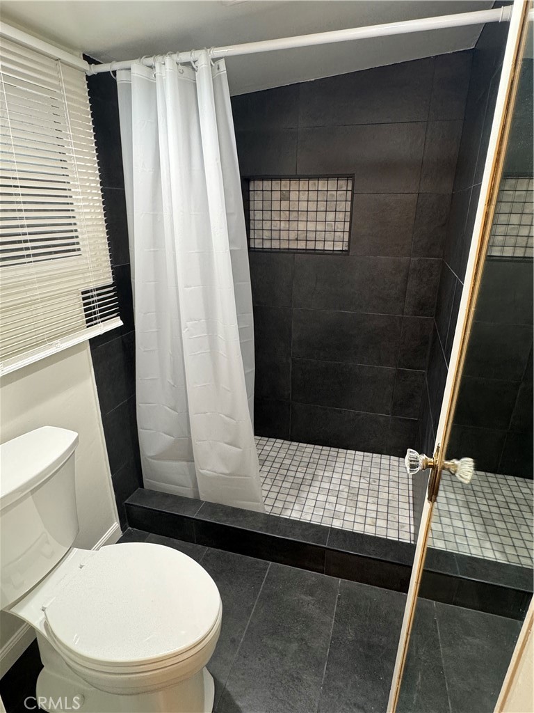 2980 Locust Street, Unit 2 Riverside, CA 92501 - Photo 5 of 11