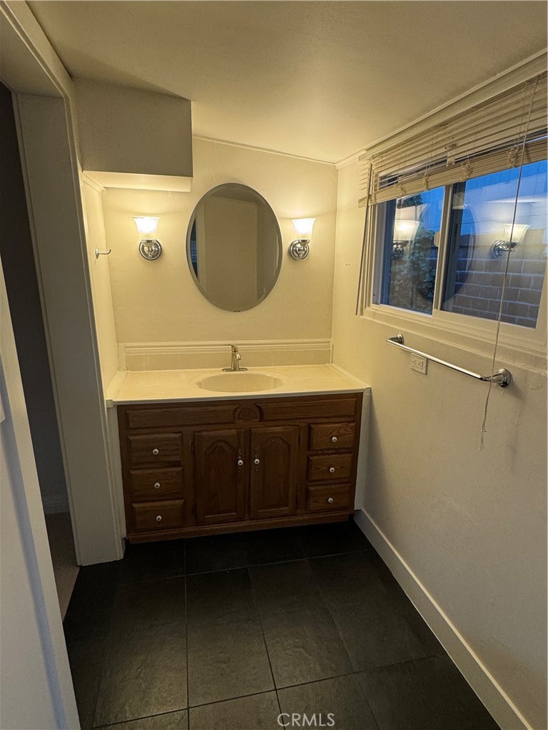 2980 Locust Street, Unit 2 Riverside, CA 92501 - Photo 6 of 11