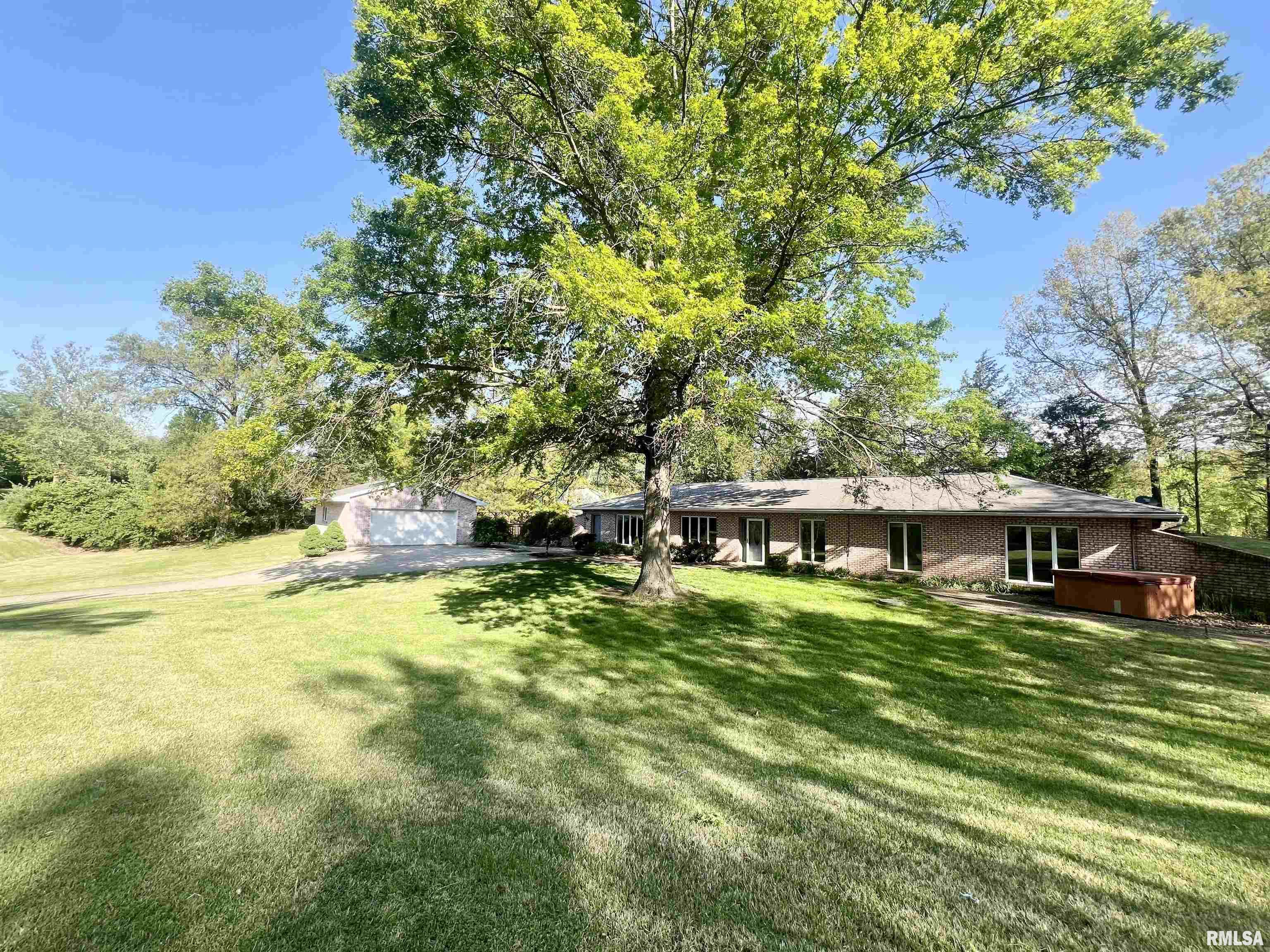 2630 St Anthony Road Quincy, IL 62305 - Photo 2 of 18
