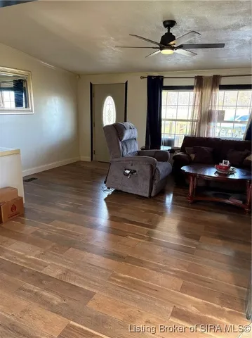 $219,000 | 1619 McIntyre Road, New Washington, IN 47162