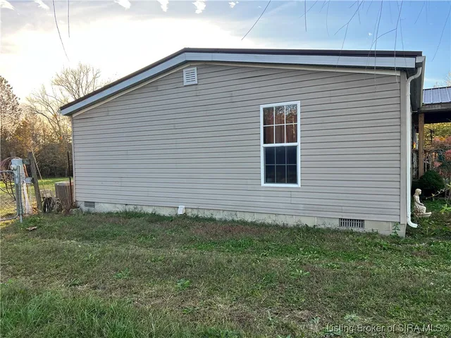 $219,000 | 1619 McIntyre Road, New Washington, IN 47162