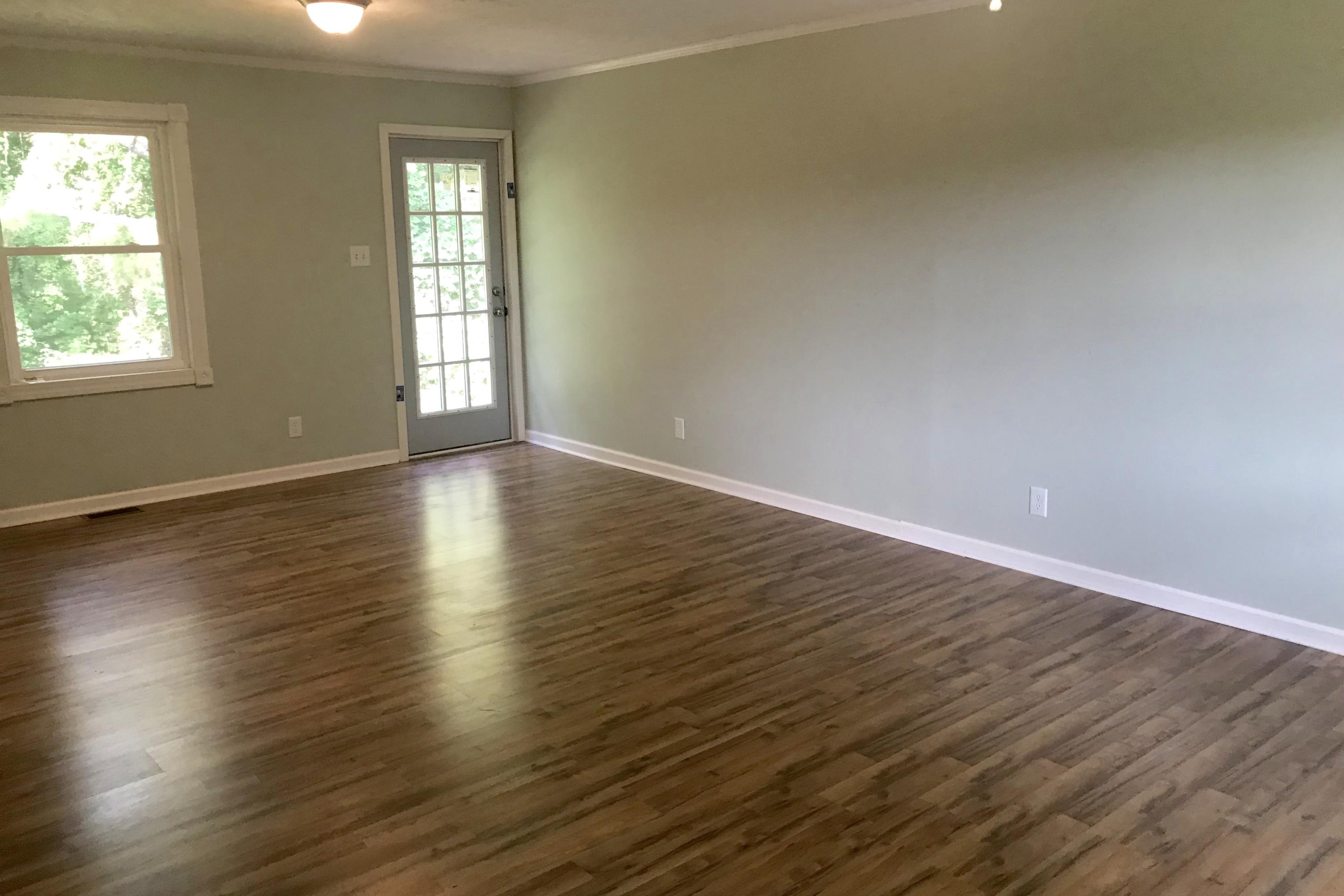 158 Barrett Street Rockingham, NC 28379 - Photo 3 of 20 IMG_0597