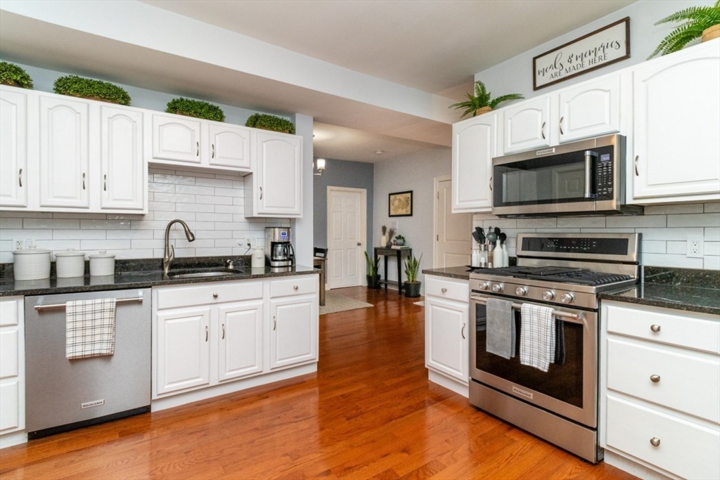 7 Rowell Street, Unit 3 Boston, MA 02125 - Photo 1 of 10