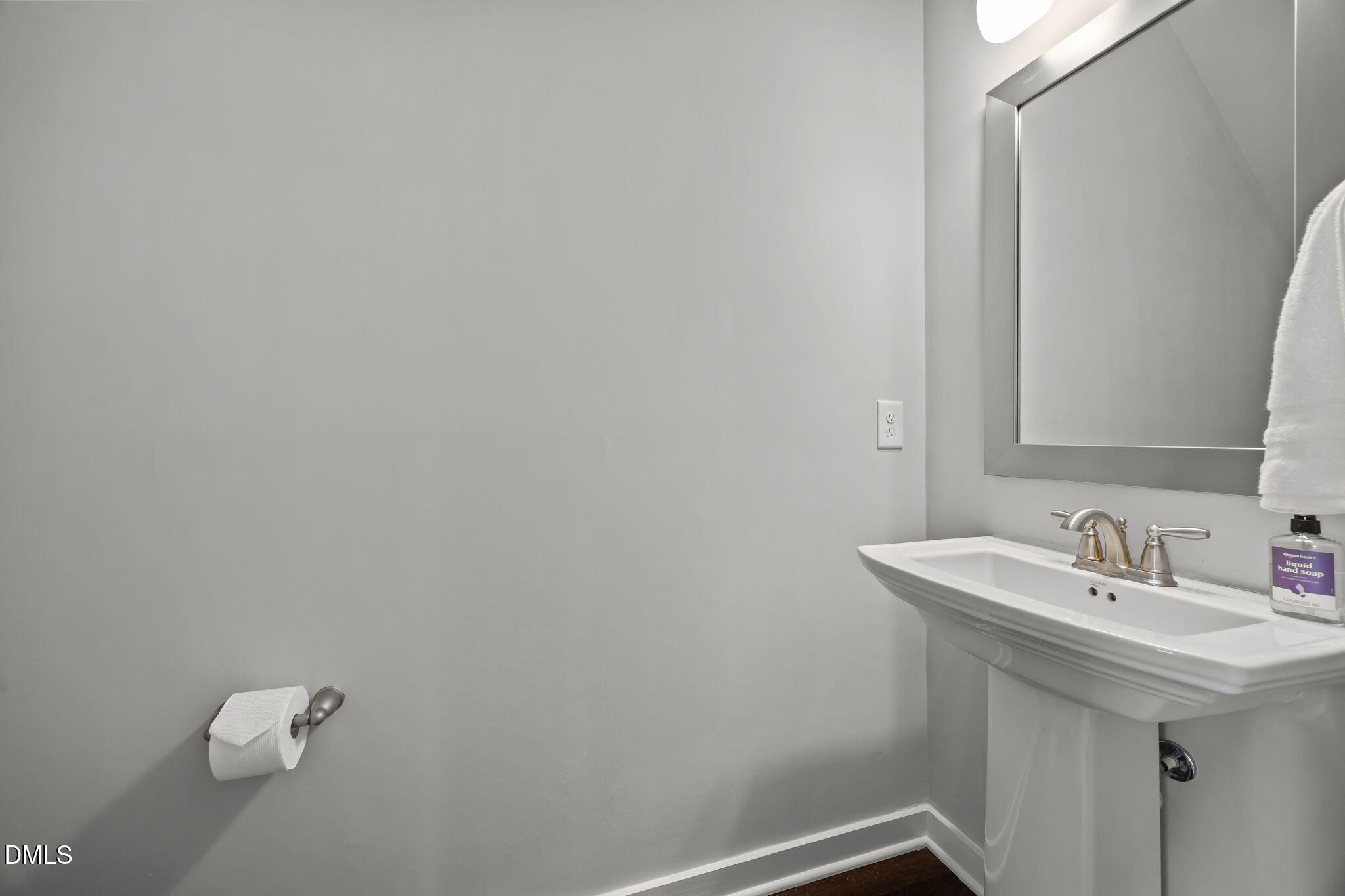 6230 Pesta Court Raleigh, NC 27612 - Photo 11 of 28 20-web-or-mls-IMG_1771