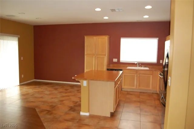 $1,800 | 4775 Lorenzo Way, Pahrump, NV 89061